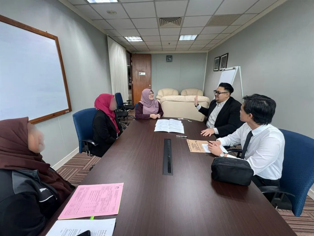 MoU signing between IYRES and Kementerian Ekonomi